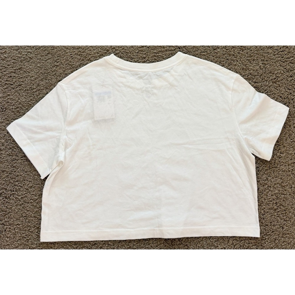Nike Sportswear Essential Womens Cropped T-Shirt White Black Logo Medium New - Picture 2 of 8